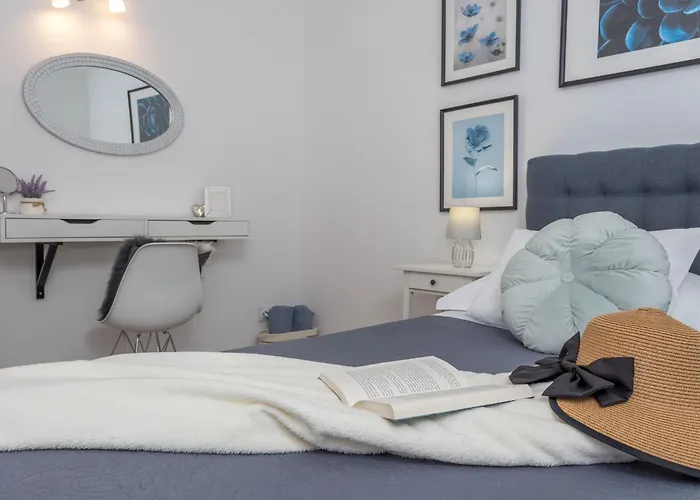 Apartments Pera