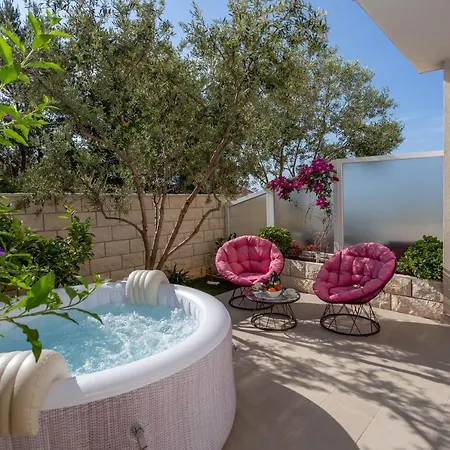 Apartments Pera Hvar Town Exterior photo